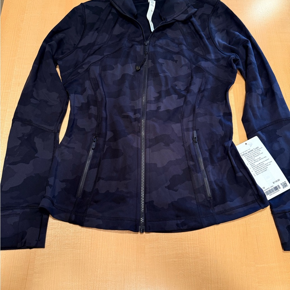 NWT lululemon athletica Navy Camo Zip Jacket